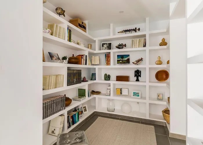 Con Piscina En Tías