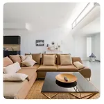 Con Piscina En Apartamento Tías