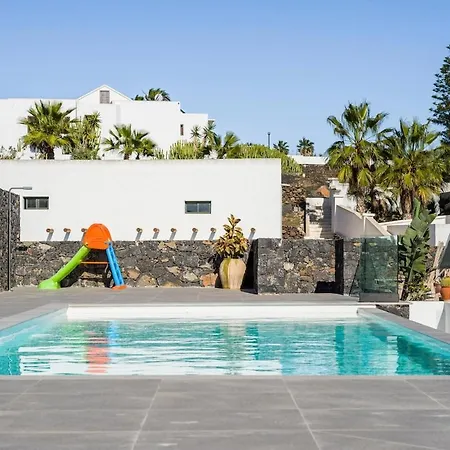 Con Piscina En Lejlighed