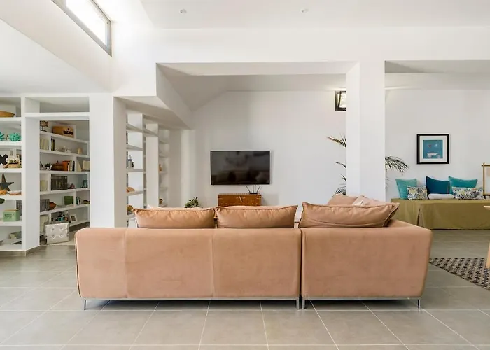 Appartement Con Piscina En *